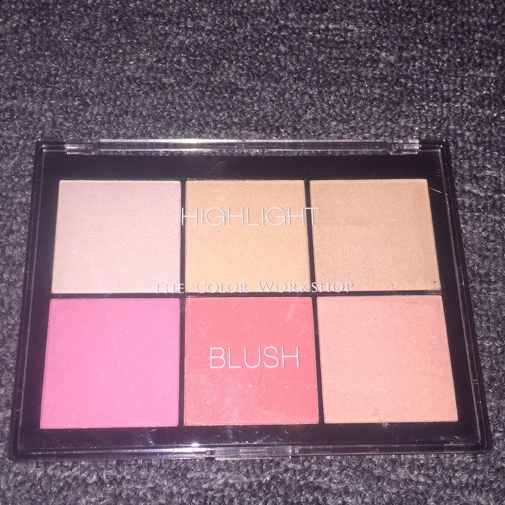 Highlight and blush palette